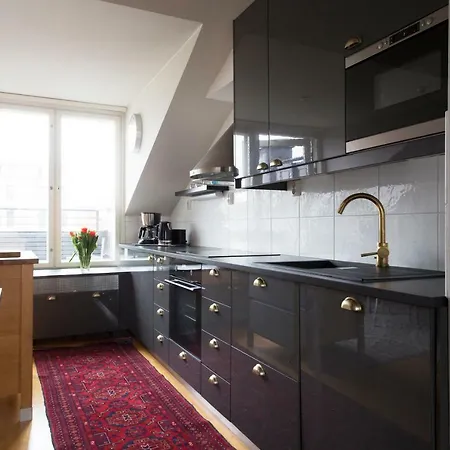 2ndhomes 2br Center Penthouse With Balcony And Sauna *